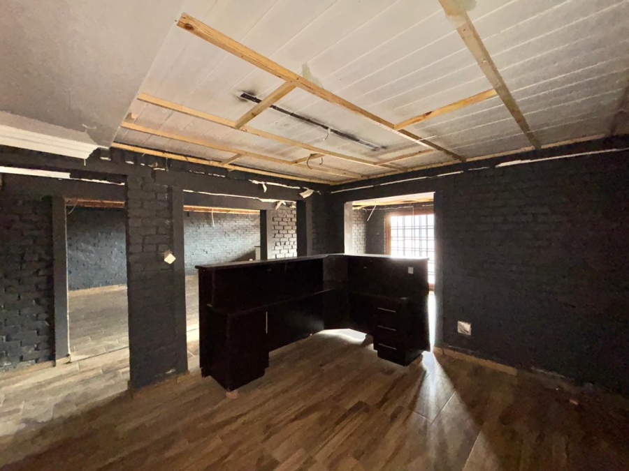 To Let commercial Property for Rent in Klerksdorp Industrial North West